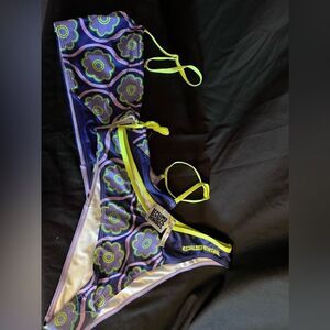 ASOS reclaimed vintage bikini retro splice purple daisy, top sz 8‎ bottom sz 10